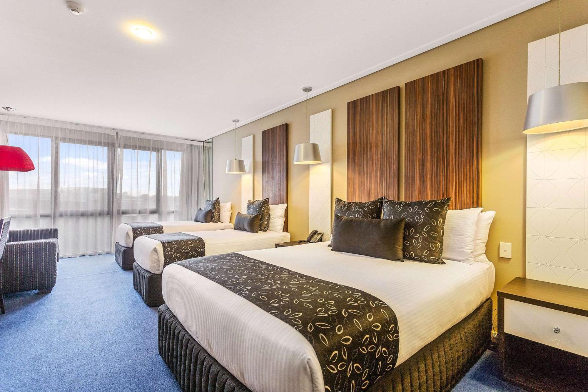Quality Hotel Taylors Lakes Eksteriør billede
